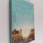Christine Feret-Fleury : The girl who reads on the metro - pikkukuva 1