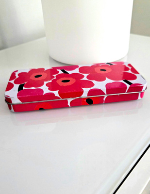 Marimekko Unikko Peltirasia/Penaali