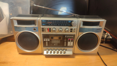 Vintage Silver ST3500 kasetti radio boombox