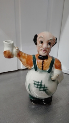 ERIKOINEN KERAAMINEN TARJOILIJA - PULLO