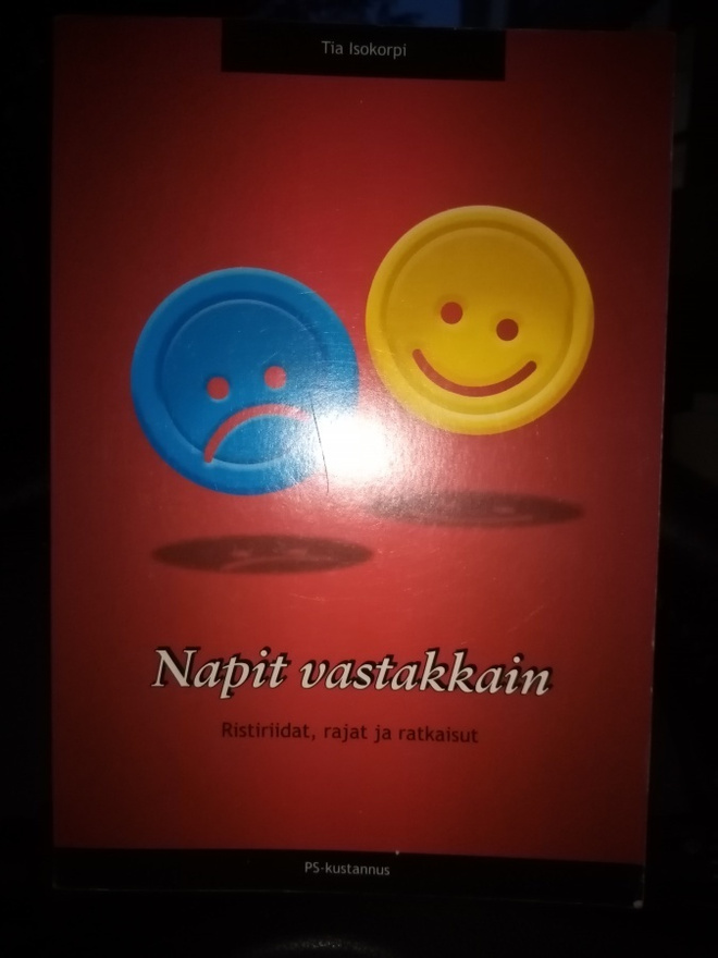 ISOKORPI :  Napit vastakkain ( SIS POSTIKULU)