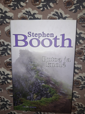 Stephen Booth : Putoa ja kuole 1p