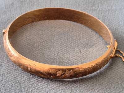 Kultainen rannekoru 14K