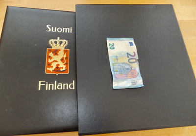 HYVÄ DAVO Suomi Kansio + n. 26 FDC Ensipäiväkuorta 2008-2010