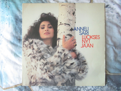ANNELI SARI - LUOKSES NYT JÄÄN LP