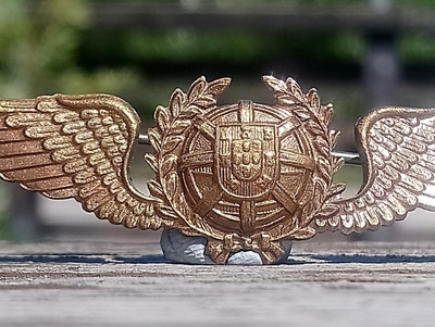 Ilmailumerkki. Halkaisija - 86 mm. Ehjä lukitus. Hyväkuntoin