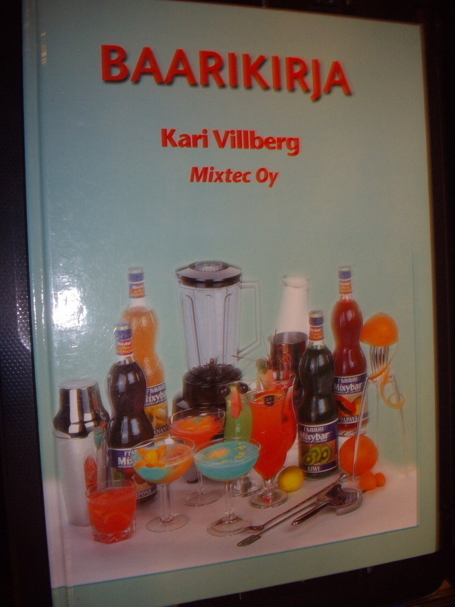 Kari Villberg : BAARIKIRJA ( 1 p. 2000 ) Sis. postikulun