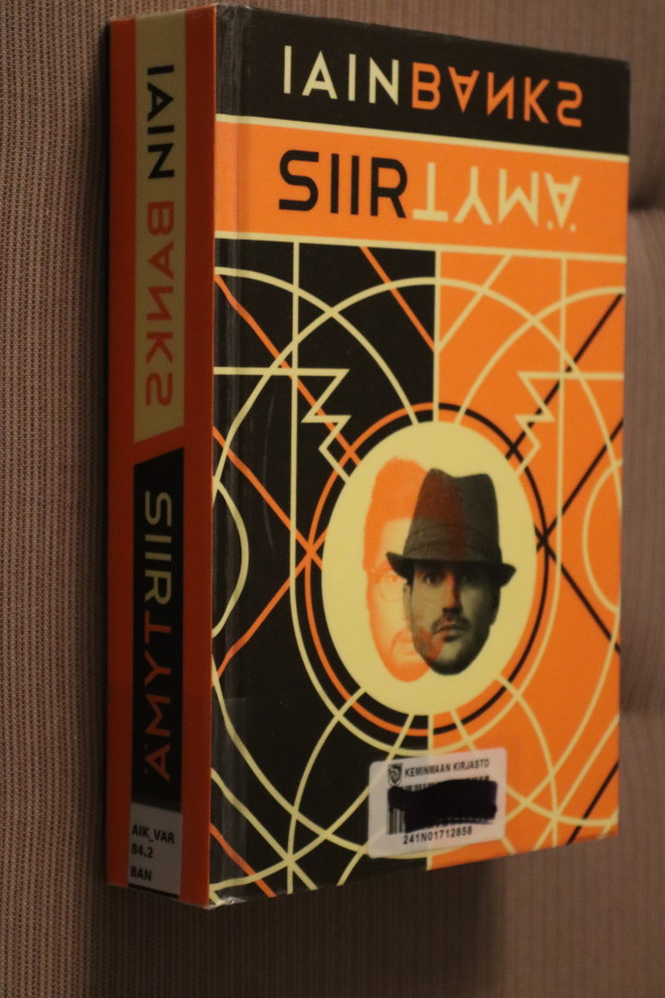 Iain Banks : Siirtymä ( 1.p. 2013 k.po )