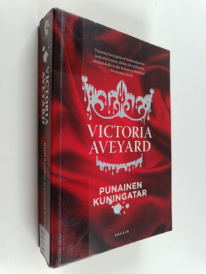 Victoria Aveyard : Punainen kuningatar