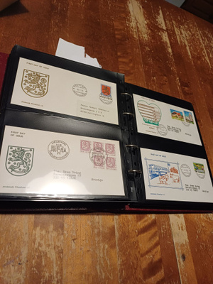 1973-1983 161kpl ensipäiväkuoria siistissä kansiossa.