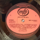 Cliff Richard – In The 60's - 16 Great Top Ten Hits LP - pikkukuva 3