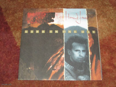HOWARD JONES - LIFE IN A DAY - 7" SINGLE
