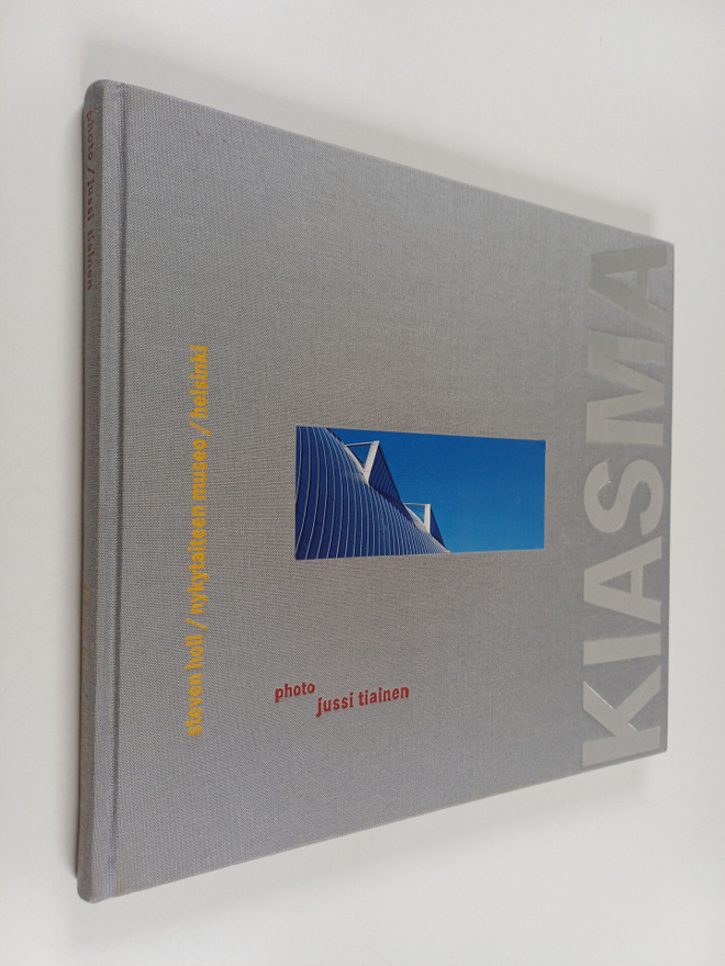 Steven Holl ym. : Nykytaiteen museo : Kiasma