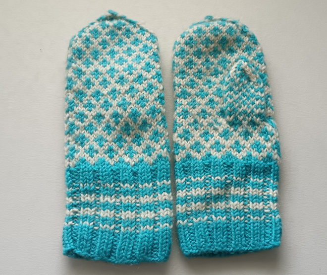 Lapaset sinertävät