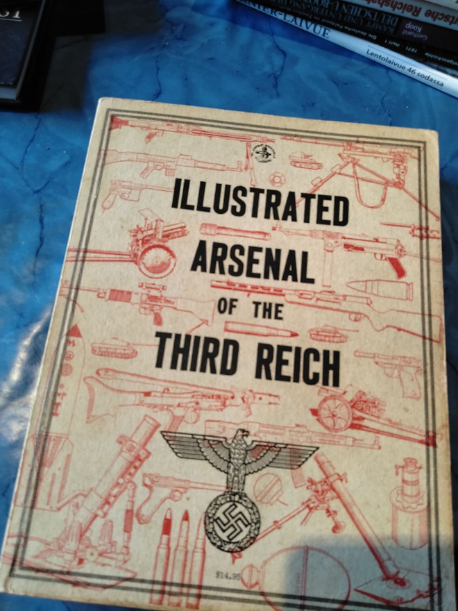 ilustrared arsenal of the third reics