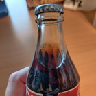 2002 valmistettu täysi Coca-Cola pullo (24v) - pikkukuva 2