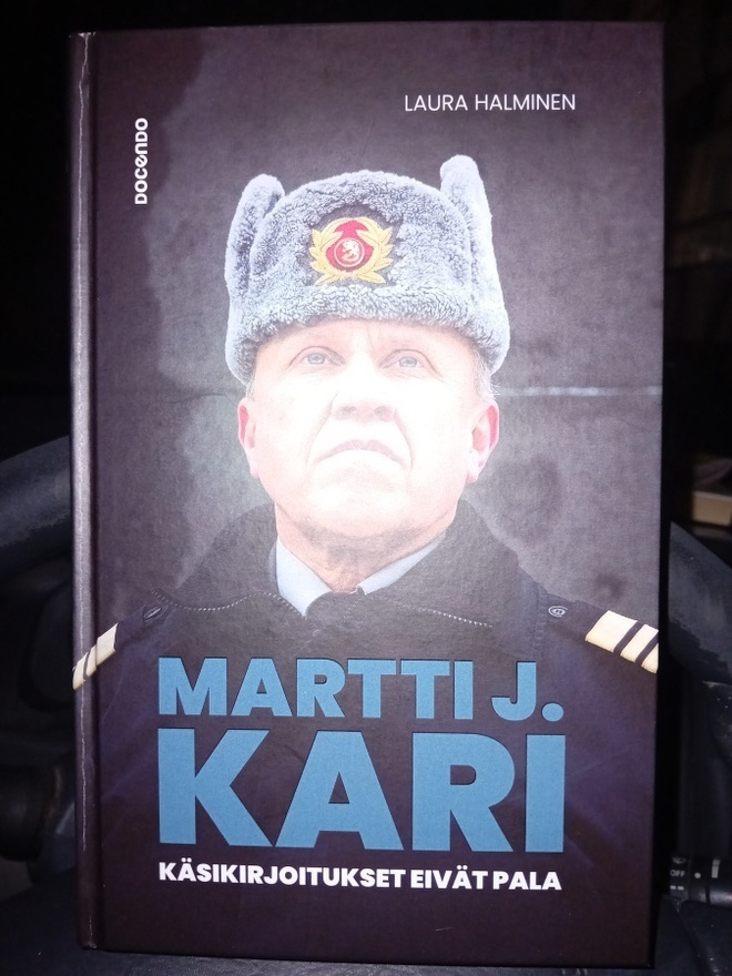 Martti J. Kari : Käsikirjoitukset eivät pala ( SIS POSTIKULU