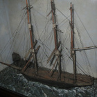 Harvinainen ”kolmimasto” -dioraama, 1800-l. - pikkukuva 5