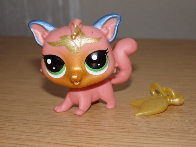 LITTLEST PET SHOP helmiäiskuvio Pipsy KISSA + amuletti