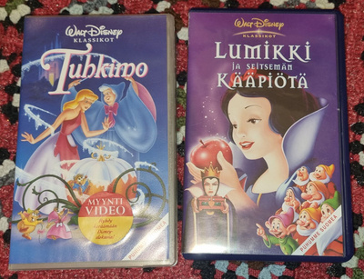 VHS Tuhkimo & Lumikki