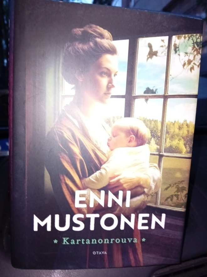 Enni Mustonen  : Kartanonrouva ( SIS POSTIKULU  )
