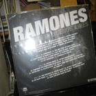 RAMONES - PINHEADS IN BUENOS AIRES 2LP 2016 LIMITED UUSI - pikkukuva 2