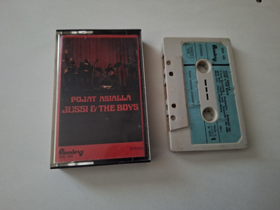 JUSSI & THE BOYS - POJAT ASIALLA c-kasetti ( SDE 184 )