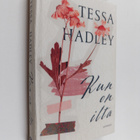 Tessa Hadley : Kun on ilta - pikkukuva 1