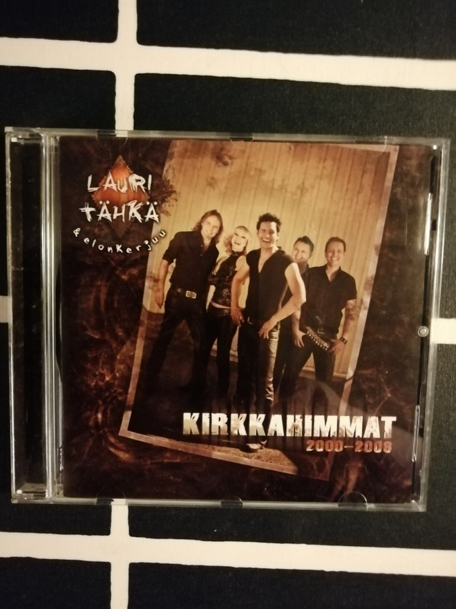 Lauri Tähkä ja elonkerjuu. Kirkkaimmat 2000-2008. V. 2008