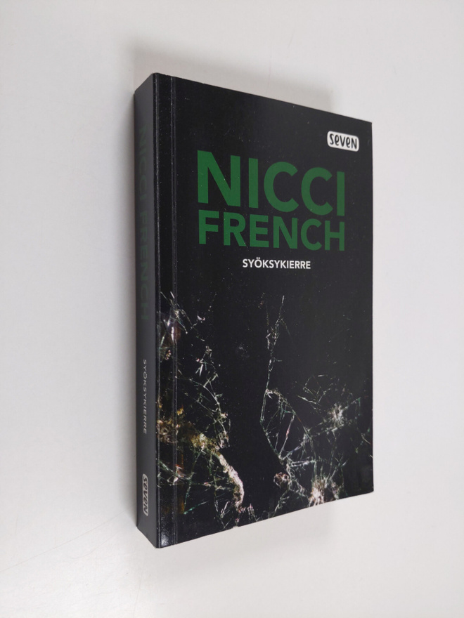 Nicci French : Syöksykierre