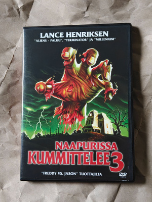 DVD // Naapurissa Kummittelee 3 (1989)