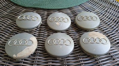 Audi alumiinivanteiden keskikupit, 6 kpl