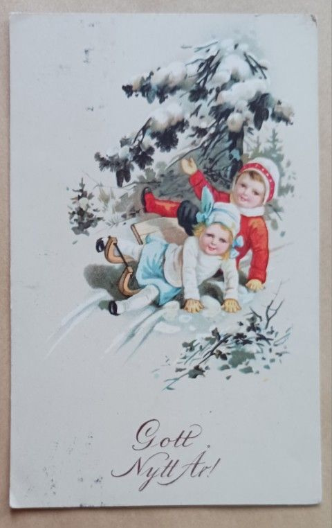 Lapset laskevat kelkalla mäkeä, Uusi Vuosi, kulk.