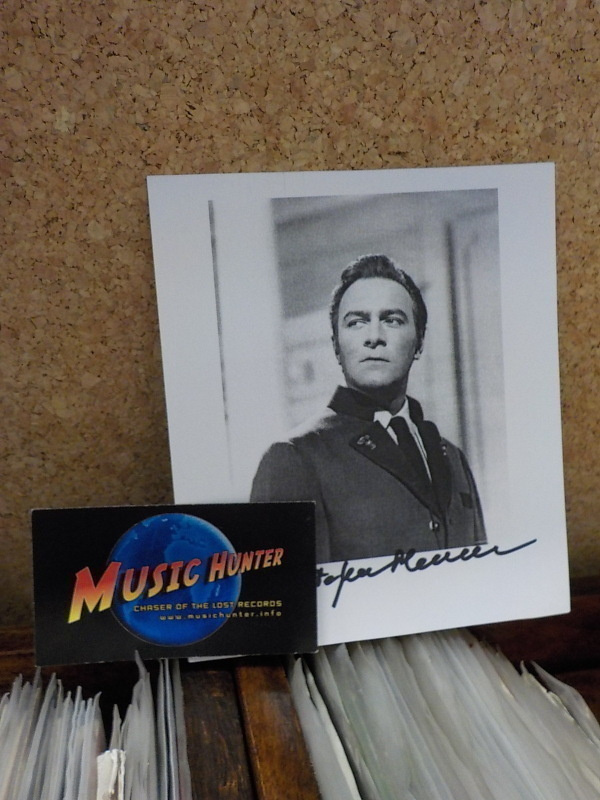 CHRISTOPHER PLUMMER NIMIKIRJOITUS