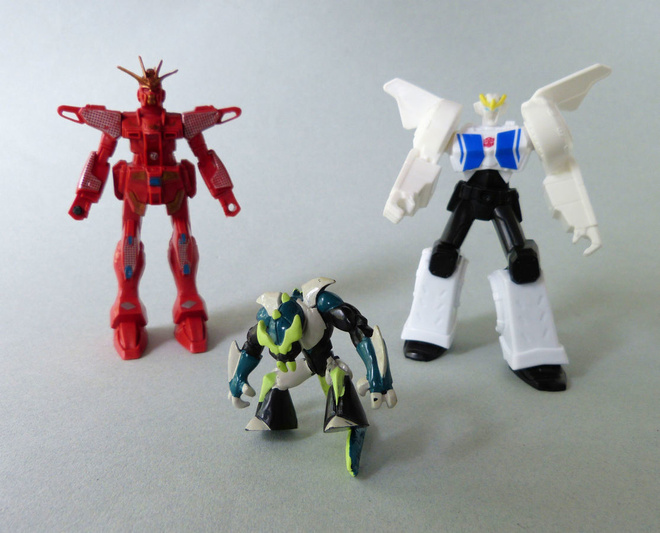 Kolme Hahmoa/ Figuuria: STRONGARM & Gormiti GIOCHI