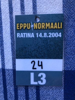 Eppu Normaali 2004-crew kortti.