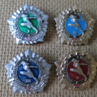 CCCP: vintage "valmis työhön ja puolustukseen" pinssit - pikkukuva 1
