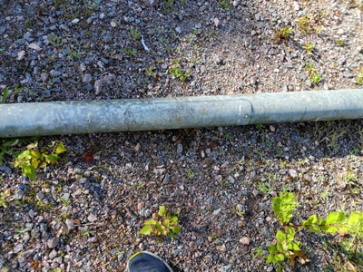 13 kpl 7 M pitkiä valotolppia + maahan upotettavat betoni