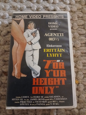 Agentti 003 1/2 Elokuvassa Erittäin Lyhyt VHS