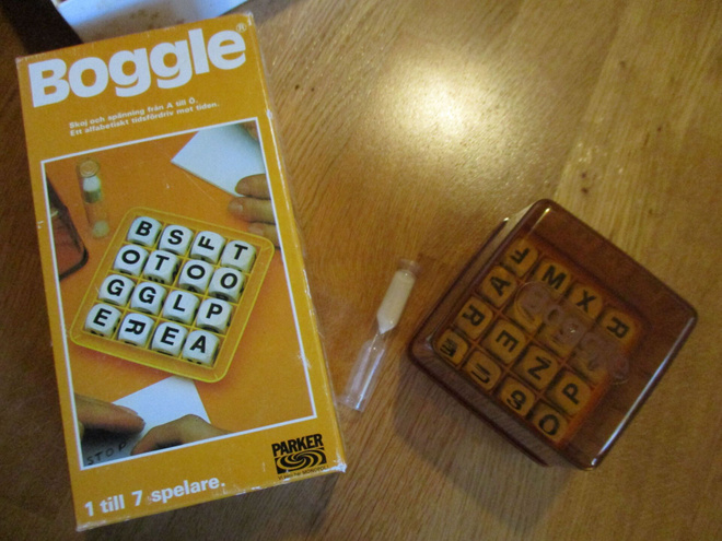 (SVENSKA) Boggle - Finn så många ord som möjligt! PARKER KÖP