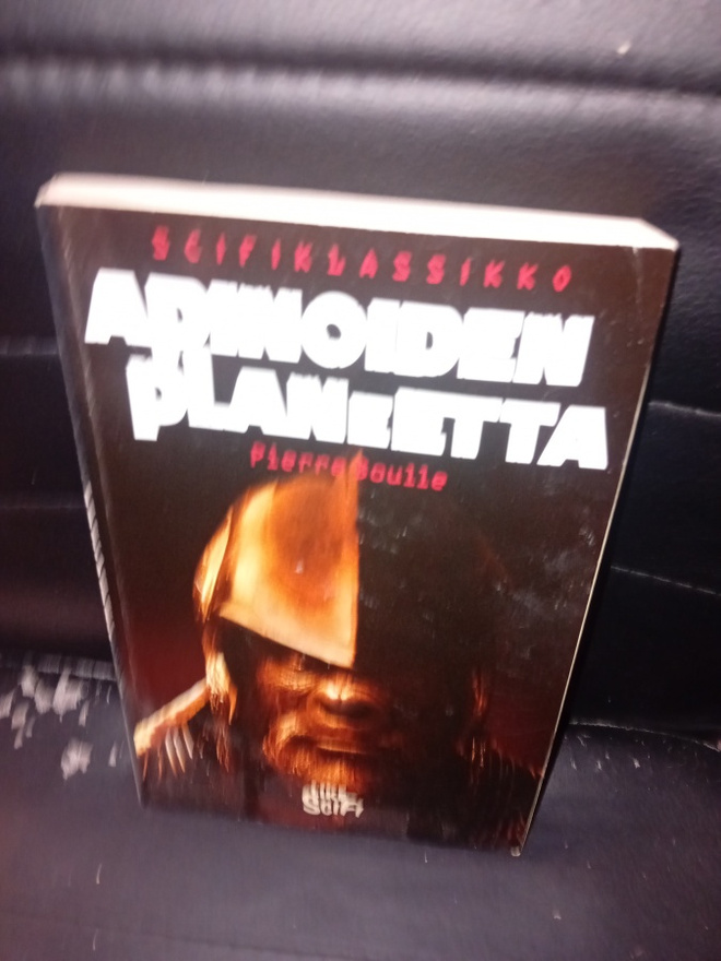 Pierre Boulle : Apinoiden planeetta  ( SIS POSTIKULU )