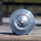 Huonokuntoinen Hyvinkää matkailumerkki. Halkaisija - 18 mm. - pikkukuva 4