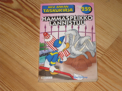 Aku Ankan taskukirja 252 Hammaspeikko lannistuu