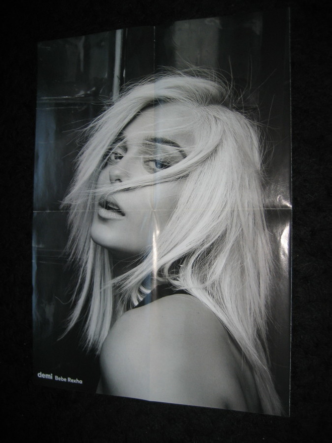 Bebe Rexha juliste