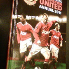 The Official MANCHESTER UNITED Annual 2011 (Sis.postikulut) - pikkukuva 1
