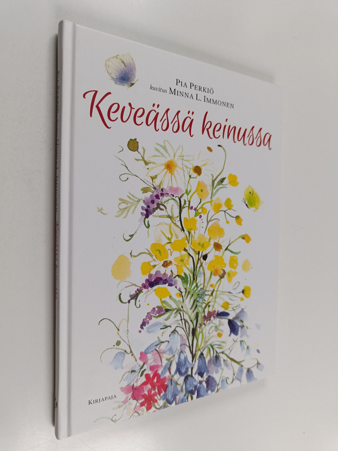 Pia Perkiö : Keveässä keinussa (signeerattu, tekijän omiste)