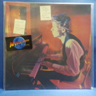 DAVE LINDHOLM - VANHA & UUSI ROMANSSI M-/EX+ FIN - 79 LP - pikkukuva 1