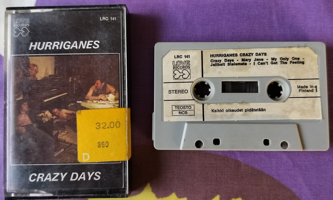 HURRIGANES-CRAZY DAYS, LRC 141 LOVE RECORDS kasetti
