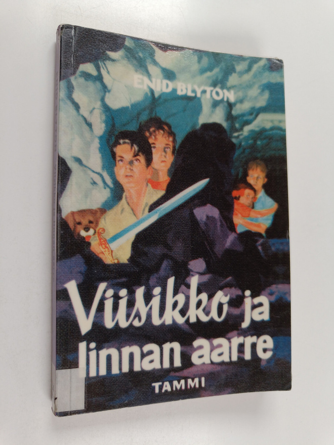 Enid Blyton : Viisikko ja linnan aarre