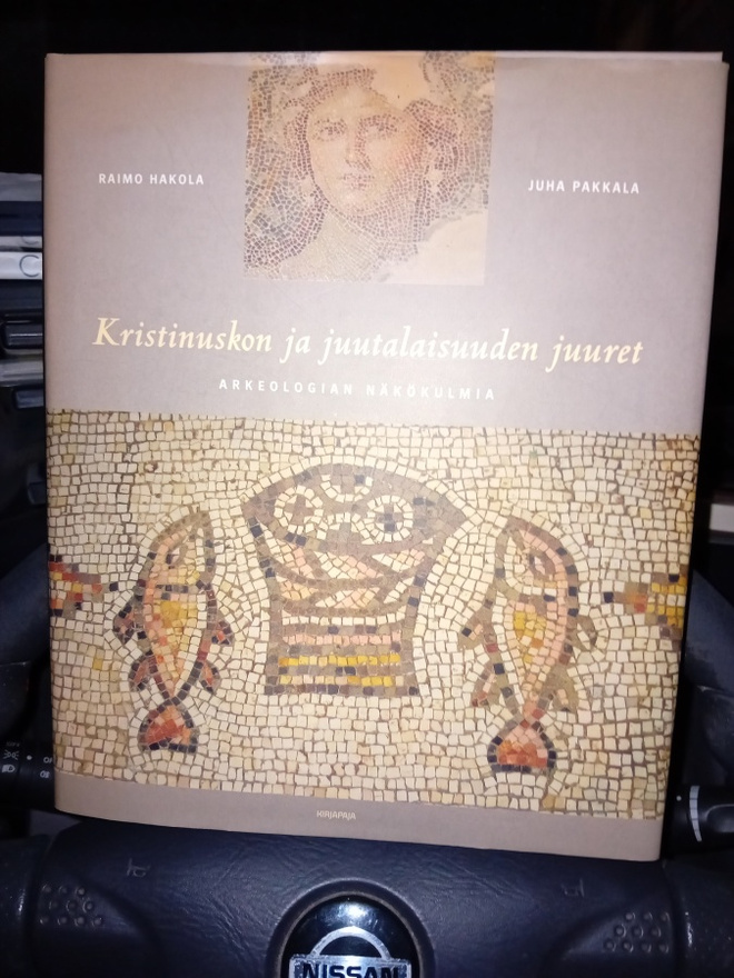 Hakola : Kristinuskon ja juutalaisuuden juuret  ( SIS POSTIK